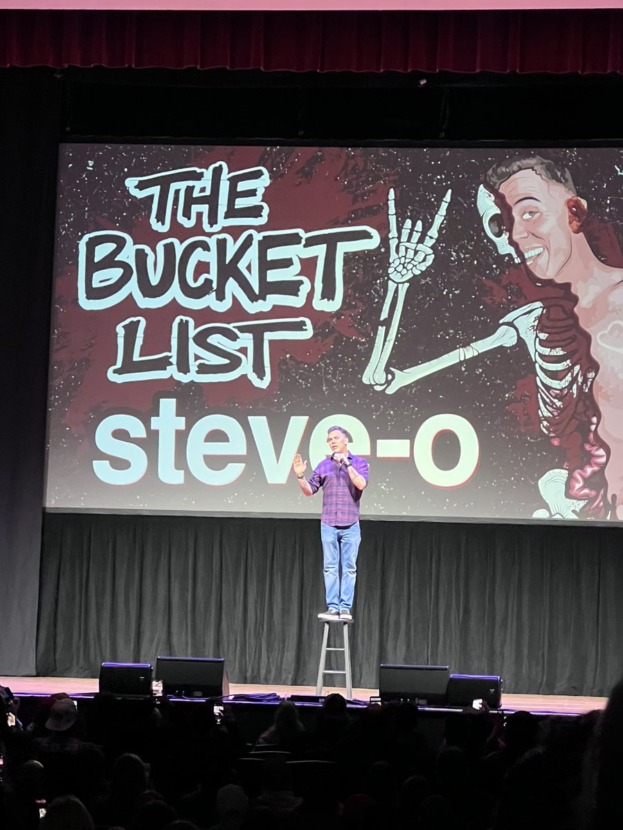 queenlindseyyy's tweet photo. Someone offered me drugs at the @steveo show last night and that about sums up Asheville and Steveo. #asheville #bucketlisttour https://t.co/0mJnKFLvHB