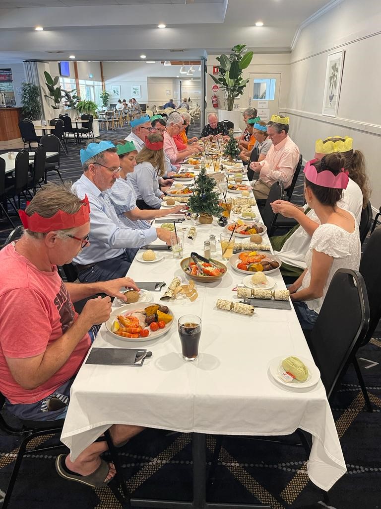 🎄 We welcomed in the festive season earlier this week, when the CHDC Board hosted a Christmas lunch for the volunteers and staff from our Visitor Information Centres 🍽