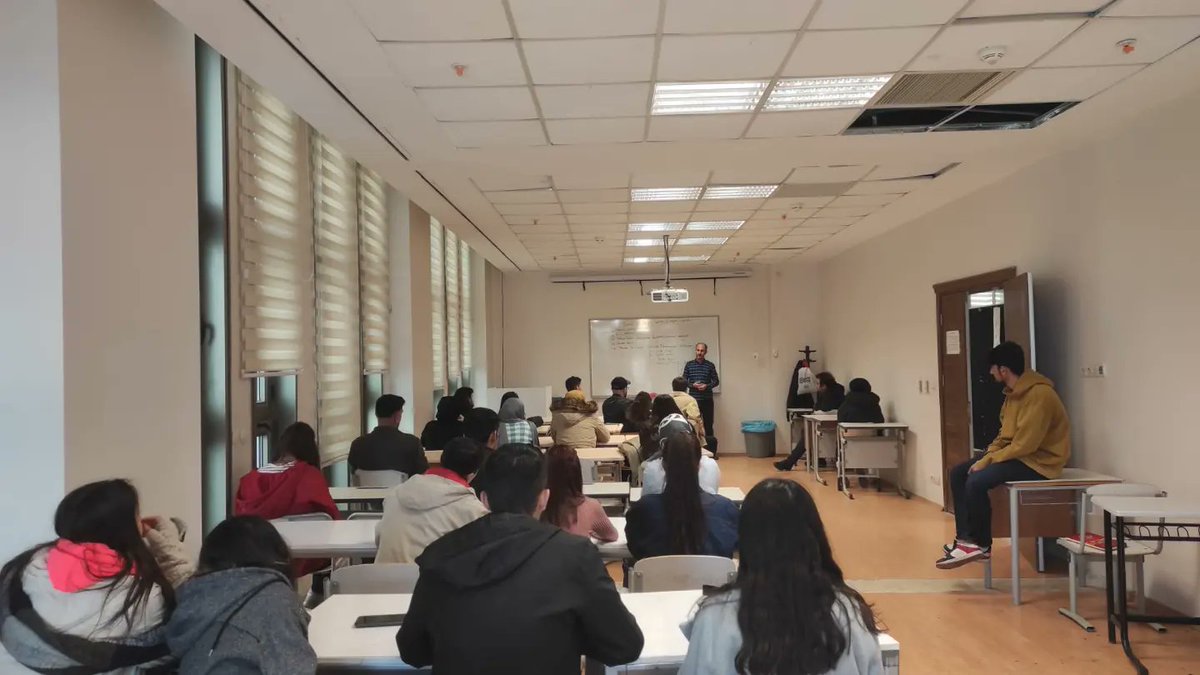 mausistop's tweet photo. Topluluğumuzun ilk olağan toplantısını üyelerimiz ve danışman hocamız Emre Asilioğlu'nun katılımlarıyla gerçekleştirdik.
İkinci buluşmamız 20 Aralık 2022 12:00 de yapılacaktır.
#mausistop 
@mardinartuklu
@ArtukluGsf
@ibrahimozcosar https://t.co/fEkFfzdZHb