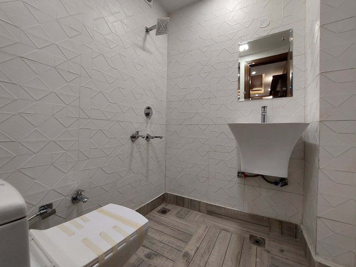 SBAPropertiesP1's tweet photo. Don't let your dream of buying a new house wait any longer.

Consult with our experts today to get the best flats from SBA PROPERTIES PVT LTD.

Buy 3 BHK spacious apartment 🏘️ in Delhi with Lift &amp; Parking.

Call us at 9625353911/9871151068

#booknow #sbapropertiespvtltd https://t.co/aSfNprMwJ5