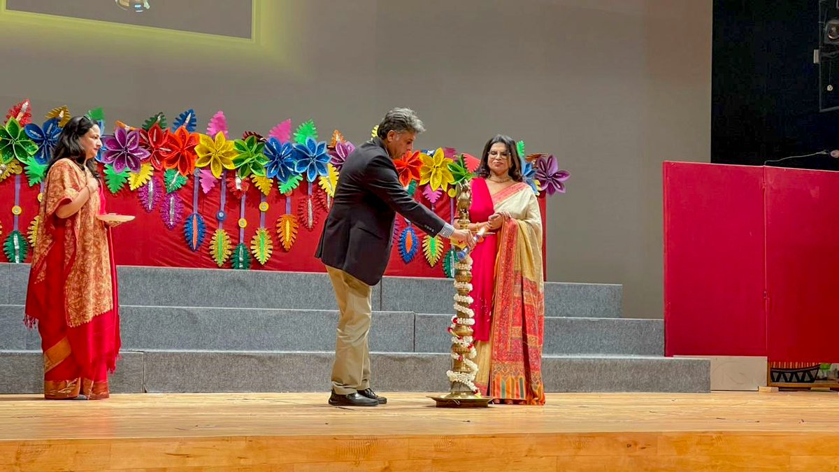 ManishTewari's tweet photo. Happy to have been a part of the annual function of Shalom Presidency School, Gurugram and encouraging students to continue persevering for their goals with commitment and dedication.

Congratulated the school management and young learners for putting together a good show. https://t.co/vX8xj9yZSE