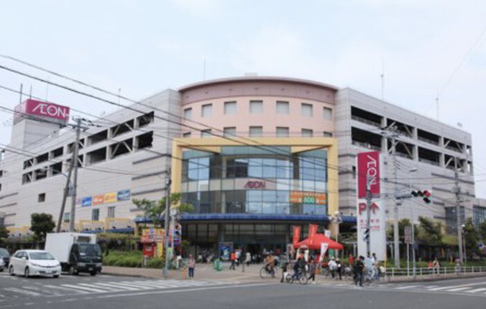 bozu_108's tweet photo. 神奈川県茅ヶ崎市の人しか分からないこと選手権

合ってますでしょうか。

AEONが２つあるのでいまだに旧名のジャスコとサティ呼びをしてる。 https://t.co/QwTJdmDafz