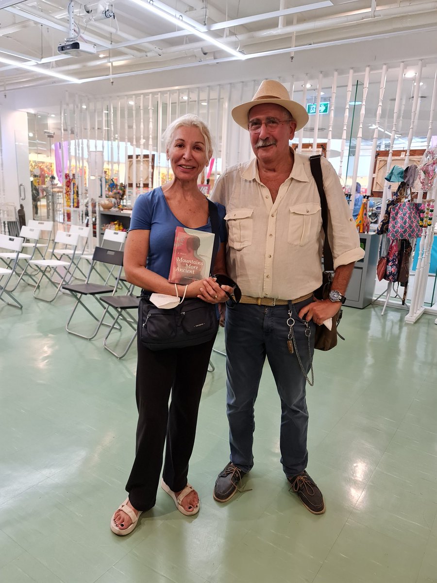 Everything ready for the #BookLaunch and Discussion “Mountains More Ancient”  and already 2 persons got interested in the book! Join @seajunction today at 5.30pm!
#indonesia #thailand #book #colonialism #southafrica #java #rindu