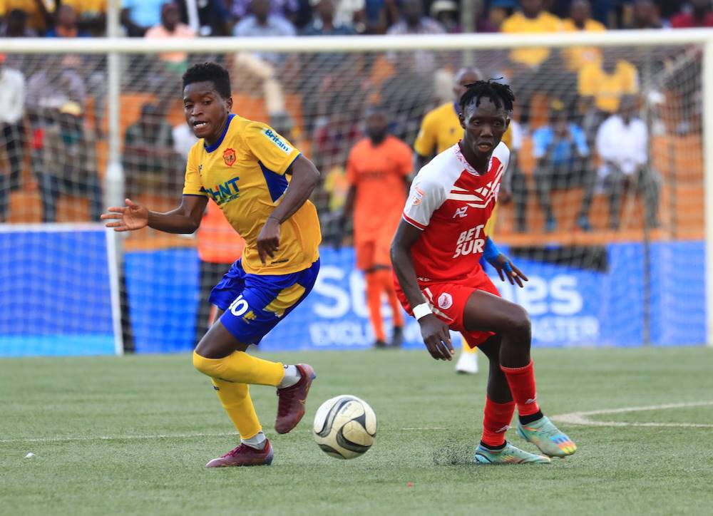 AllanOkello8's tweet photo. Kampala is YELLOW! @KCCAFC 💛 https://t.co/qDBQt3kDv8