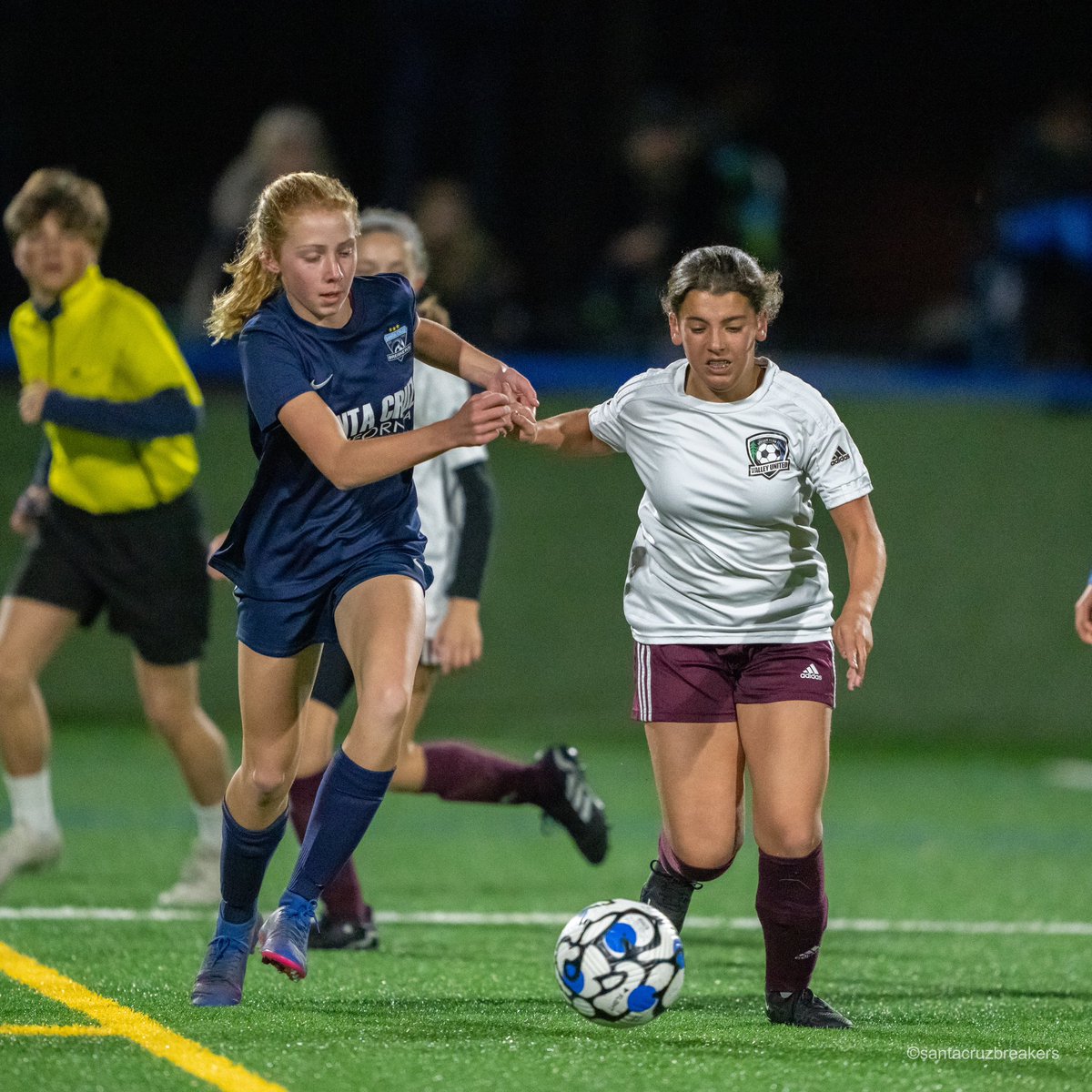 santacruzutdfc's tweet photo. π€ End of Season Friendly
π FT: Santa Cruz Breakers 2 - 0 @svslvsoccerclub (U14G)
β½οΈ Lani Gilbert 37β, Kenzie Culbertson 54β.
#santacruzbreakers #soccer #youthsoccer #girlssoccer #santacruz #scottsvalley #aptostide #norcalpremier #npl #friendlysoccer https://t.co/UnSQvp9hV8