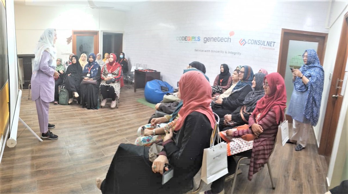 CodeGirlsKhi's tweet photo. We welcome onboard Phase 1 Cohort 12 participants.
Orientation happening now! Wishing these 36 lovely women a great start in the career.
#WomenInTechPK
@shamimrajani @FaizaYousuf @Hasnainwalji https://t.co/0qJ5UafRMZ