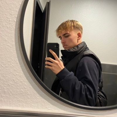 roomenigge's tweet photo. @lynoxatm @JstinR7 https://t.co/SpywrQC17w
