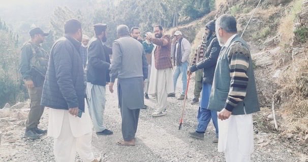 BLACKTOPPING ON KHANETAR DALERA TO MAKHYALA ROAD.