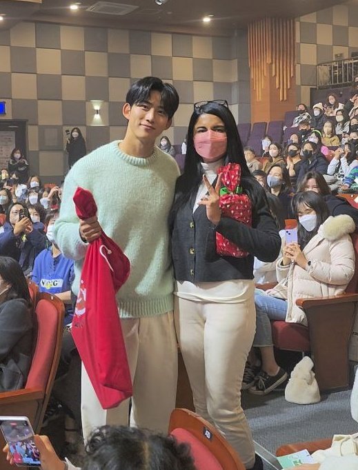 Geerasa's tweet image. If I die tonight y'all know the reason ๐๐ Thank you @_sorataec_ for capturing the moment for me ๐๐
#TAECYEON
#์ฅํ์ฐ