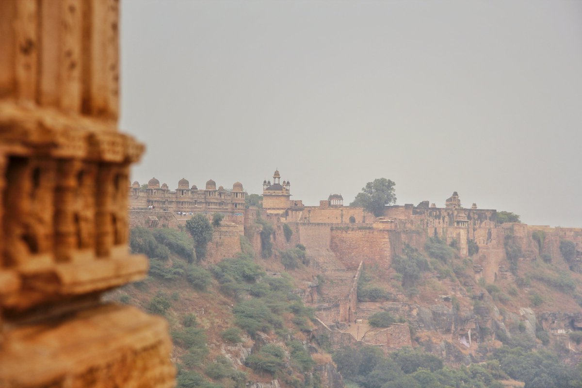 indianrange's tweet photo. Gwalior Fort, Madhya Pradesh, India.
.
.
#Gwalior #Madhyapradesh #India #Indiatravel #Fort #Heritage #Travel #Trip #Explore #Travelphotography https://t.co/yxL9zO2L0A