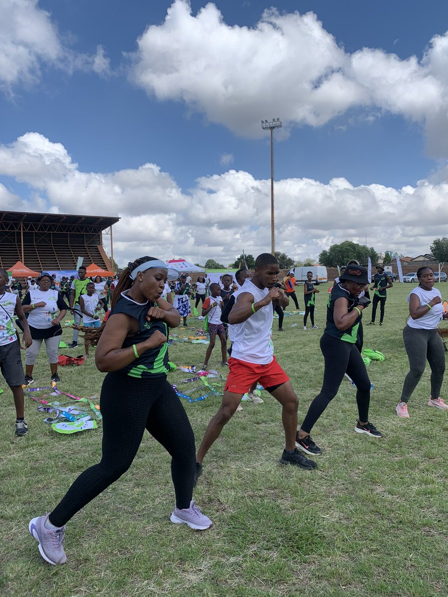 Ichoose2BActive's tweet photo. Attention attention Ayihlome Ihlasele bootcamp is now in session
Grab your mat and your water bottle and letโs sweat it out ๐๏ธโโ๏ธ
link to join:
https://t.co/BMP0rf6FIw
#IChoose2BActive
#TheStreetsAreCalling
#Ayihlomeihlaselebootcamp
#NoMoreAnginaData https://t.co/QNPRqMzpVb