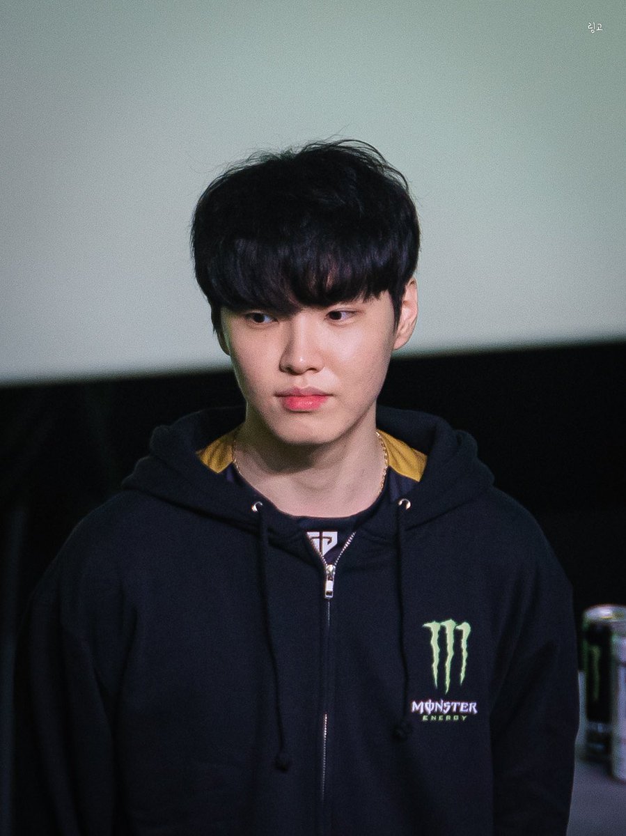 ringo_chovy's tweet photo. 221210 몬스터 팬데이

지훈이😸😸

#Chovy #쵸비 https://t.co/QDFvcC5fzr