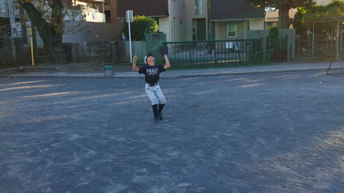 #チビチビ

フライキャッチチャレンジ！

毎週土日に楽しく活動してます⚾

#体験
#部員募集中
#幼稚園児 #大歓迎