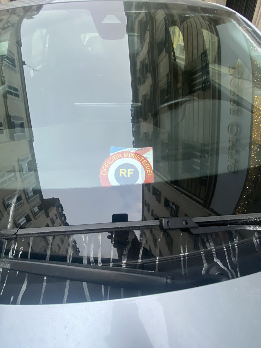 Le ridicule ne tue pas
#laprochainefoismetsdesflonflons
#formatA4
#huissier #commissairedejustice
#cible