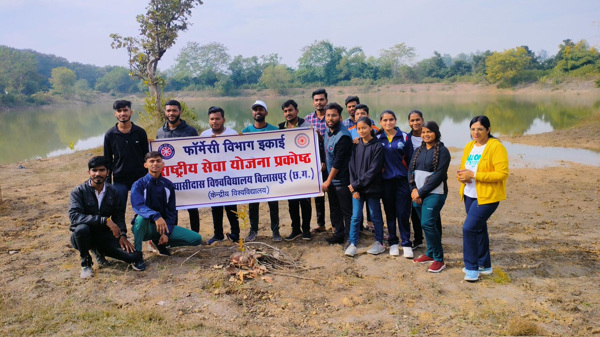 SheikhHamidRza's tweet photo. NSS Regular Activity by volunteers of pharmacy department.
@nssggcuCG @NSSRDBhopal @_NSSIndia @askabir_ @pankajsinghips @ianuragthakur @ConnectingNss @NssChhattisgarh @YASMinistry @ianuragthakur @chakrawalalok @NssChhattisgarh @GovernorCG @Nyksindia @ggv_smc @PMOIndia @BandiSam https://t.co/aTwHfA7SFG