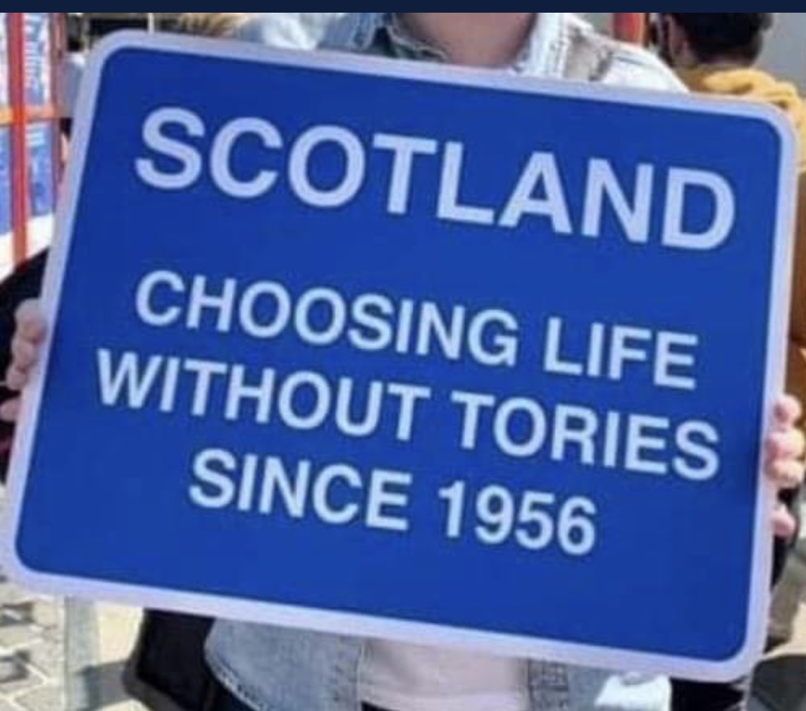 Dsgaire's tweet photo. 🏴Scotland must escape Westminster clutches and secure its future as an #independent country.
#FirstMinisterOfScotland
#WhyNotScotland
#YouYesYet
#Indyref2 https://t.co/mTfWY2LVIs