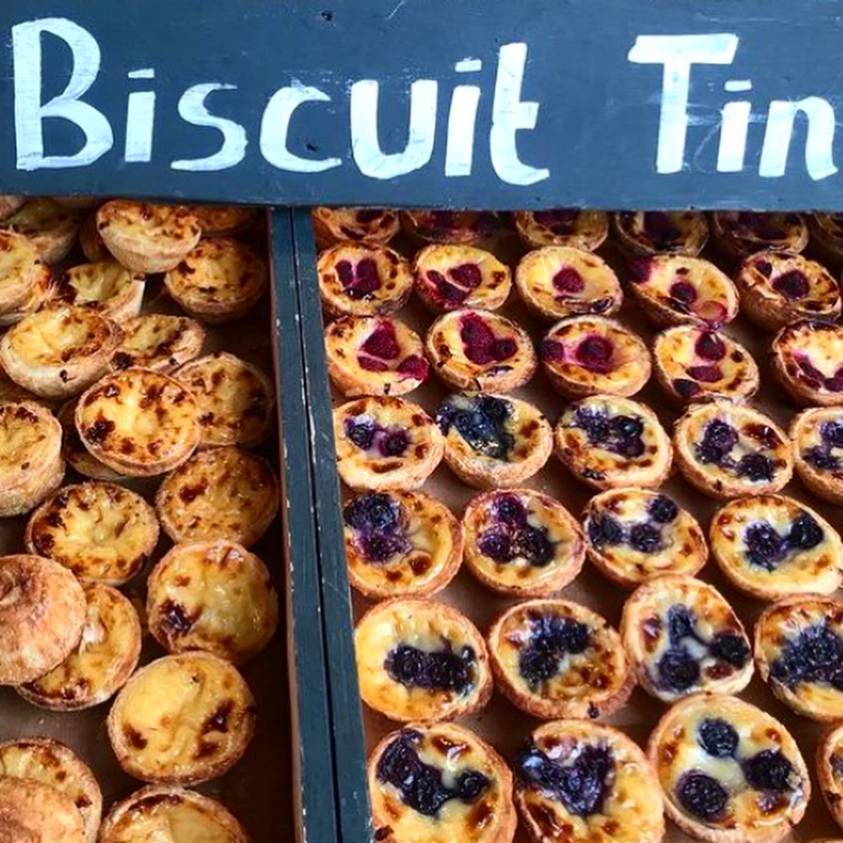 HOMEMADE FRESH #NATAS 🧁🍩 from our pals @The_Biscuit_Tin on the stand today ❤️ be quick because these beauties are always a sell out!! 

#Altrincham