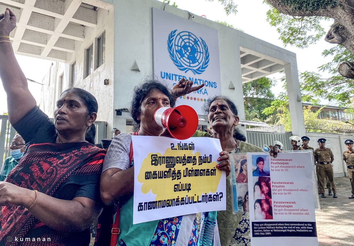kumanan93's tweet photo. Relatives  of the Enforced Disappeared Continuous struggle for more than 2120 days in the streets from a country where human rights are not respected.

#HRDay2022

#internationalhumanrightsday2022 #disappearedtamils

 ©Kumanan https://t.co/wghayTIyCV