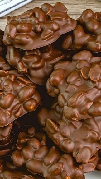 sidoniyam's tweet photo. Easy Chocolate Candy Treats
to prepare for CHRISTMASS
https://t.co/qZiUoTfGYe
#health #cooking #cake https://t.co/LDpRBnO2NP