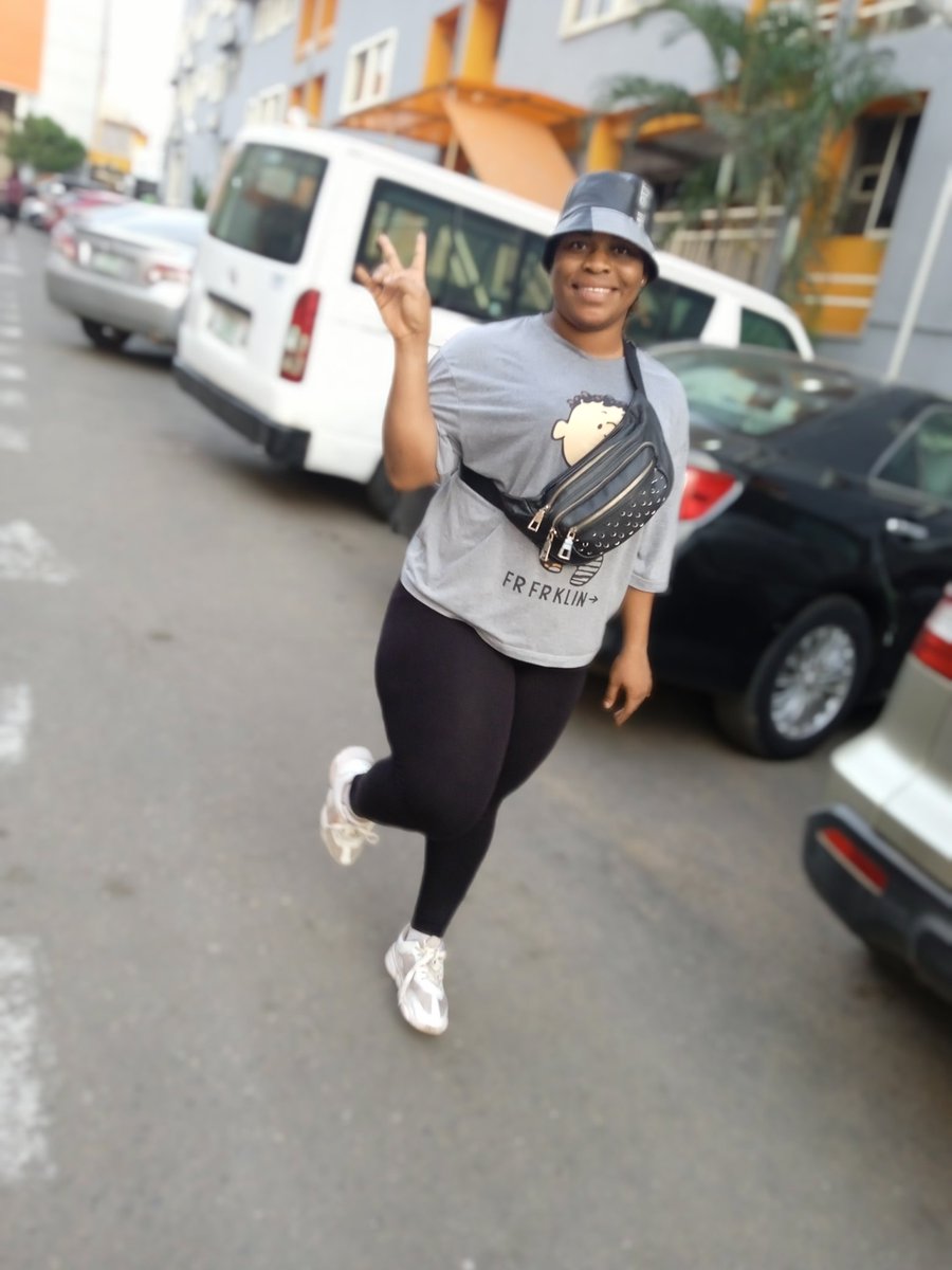 lyndaline100's tweet photo. #Workoutsaturday https://t.co/ZsuLKdZvGl