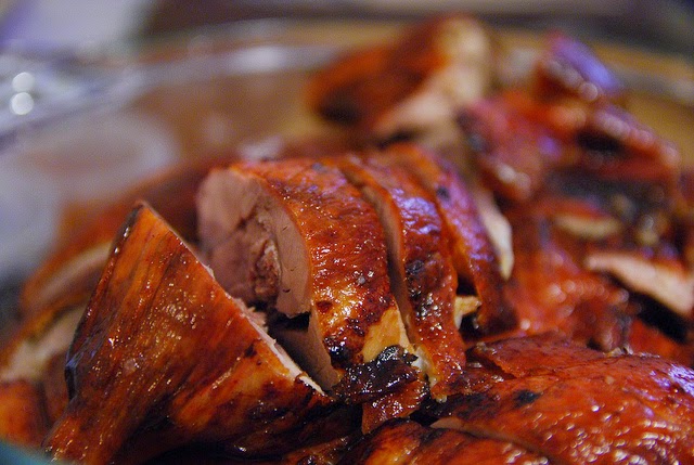 chefocuisine's tweet photo. Recette de magrets de canard aux grenades, coing et noix (cuisine juive) https://t.co/J9Ygj8L6Aq #Hanoucca #Hanouka #magrets #canards #grenades #coings #noix #fruits #tradition #repas #cuisinejuive https://t.co/x5YO3cvm1u