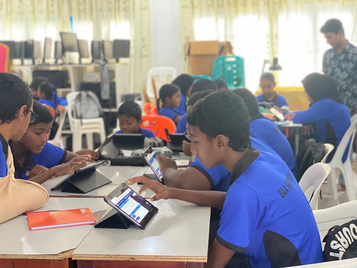 womenintechmv's tweet image. Students from Grades 5, 6 and 7 of @goidhooschool participated in the #HourOfCode this morning. They had a fun time building Space Invaders and Flappy Bird! 

#HourOfCodeMV
@MoEdumv @Dhiraagu @codeorg