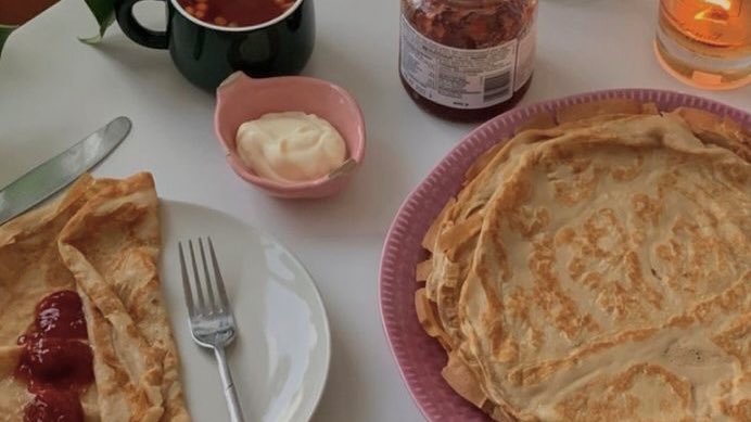 malusokay's tweet photo. Crêpes for breakfast 💭 https://t.co/F6Hcr7Vum0