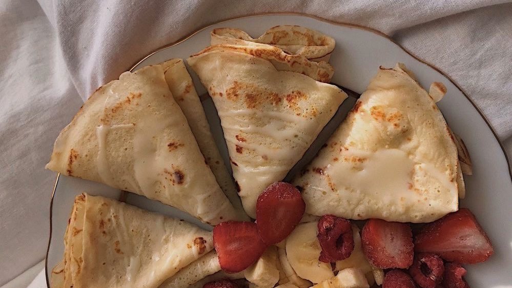 malusokay's tweet photo. Crêpes for breakfast 💭 https://t.co/F6Hcr7Vum0