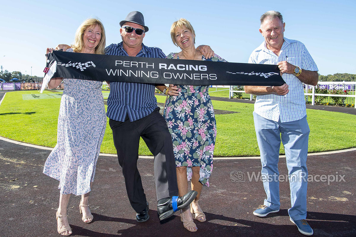 BUSTER BASH - 2022 <a href="/TAB_touch/">TABtouch</a> G.A. Towton Cup (Listed) <a href="/PerthRacing/">Perth Racing</a> #WesternRacepix #ThePinnacles #AscotRacingCarnival

More 📸 westernracepix.com