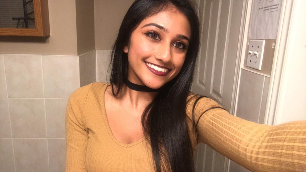 hijabiluvr80's tweet photo. Another desi slut in love with #BWC 
#wankchat #cocktribute
DM me your sluts https://t.co/g7m8g89WMy