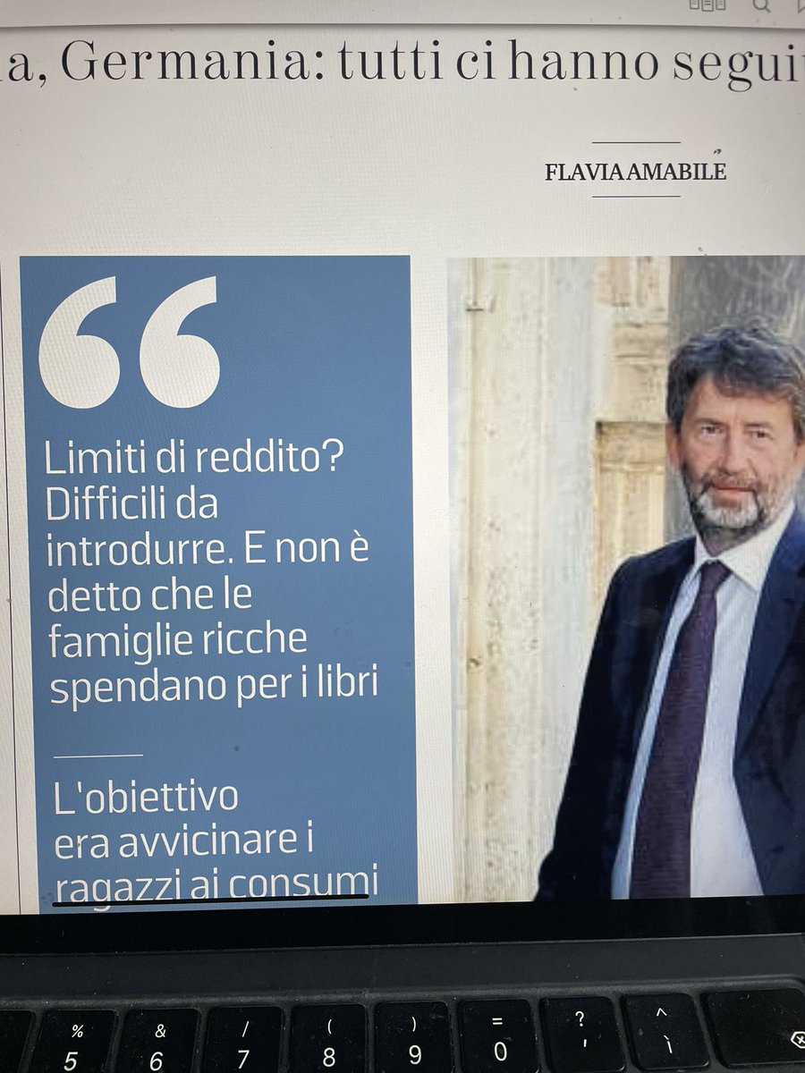 VeroDeRomanis's tweet photo. #Franceschini  su Bonus 18enni “non è detto che le famiglie ricche spendano per libri”. Onorevole Lei ha ragione. È possibile che i ricchi non comprino libri . Ma è giusto - a suo avviso - che siano i poveri a finanziarli?  @LaStampa https://t.co/CpMsA2IjJF