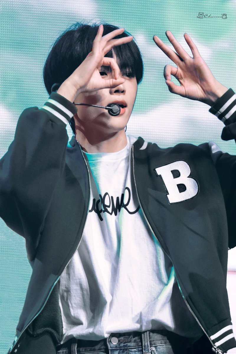 Charrrr999's tweet photo. 221202 221203 The B-Road Day 1+2

#더보이즈 #THEBOYZ #선우 #SUNWOO https://t.co/H1FaVchaGv