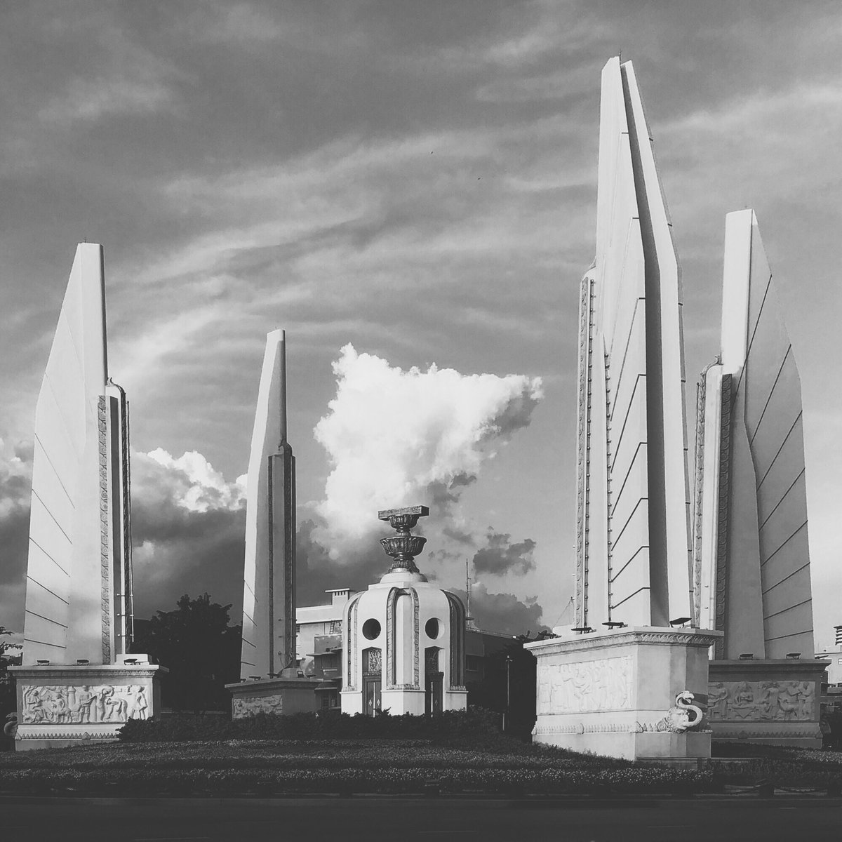 QQ (@linpoza) on Twitter photo 