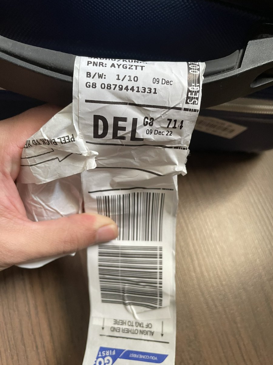 InfinitySupes's tweet photo. Thankyou so Much @GoFirstairways for giving me an opportunity to buy a new luggage as you took the liberty to break the wheel of my existing luggage.@ #luggage #luggagemishandling #goair #gofirst #worstairline #worstexperience #CustomerService #CustomerExperience https://t.co/b0HsLyoKkw