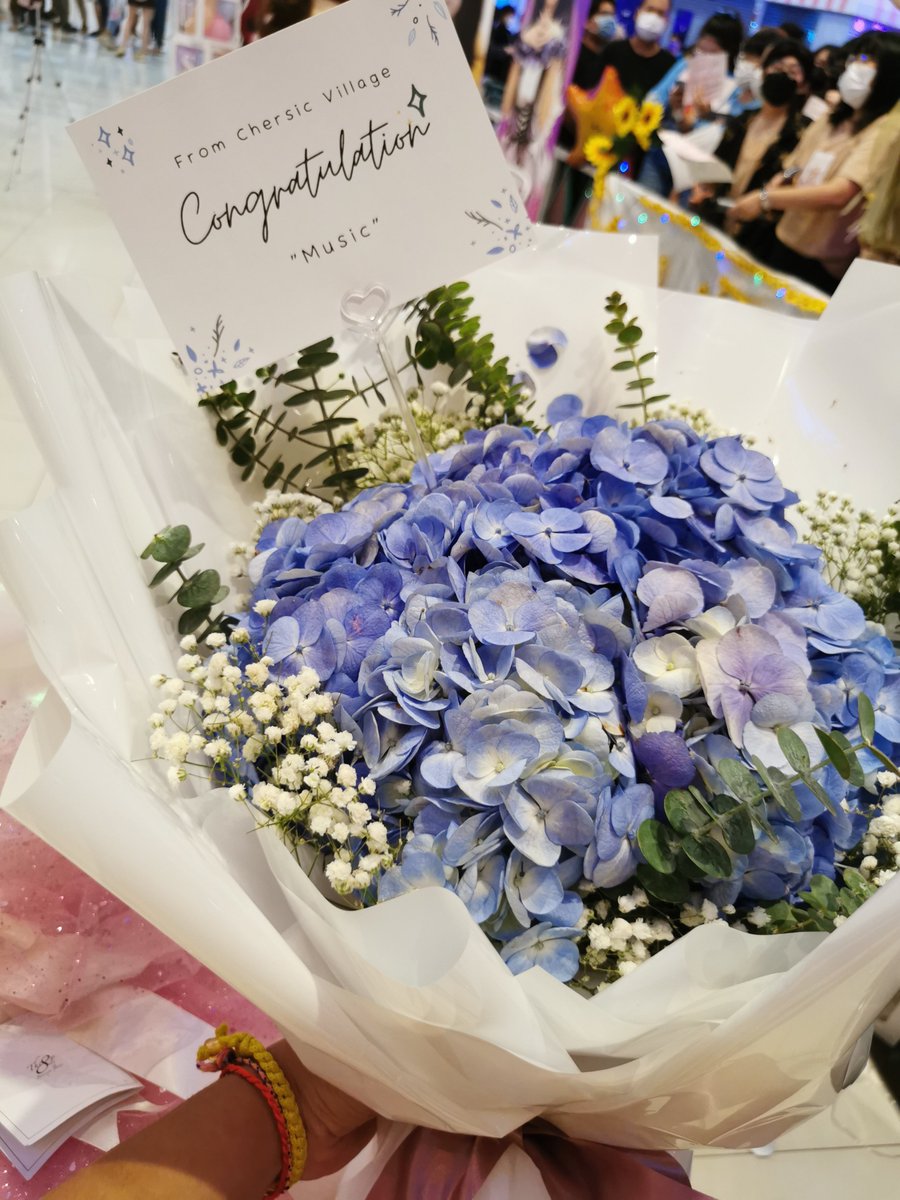 CherSic_PR's tweet photo. ของขวัญจากพวกเราให้น้องมิวสิค 💙💙

Music GraduationStage

#มิมิกุโมะโบกมือบ๊ายบาย
#MusicBNK48 https://t.co/LkdjqVLm52