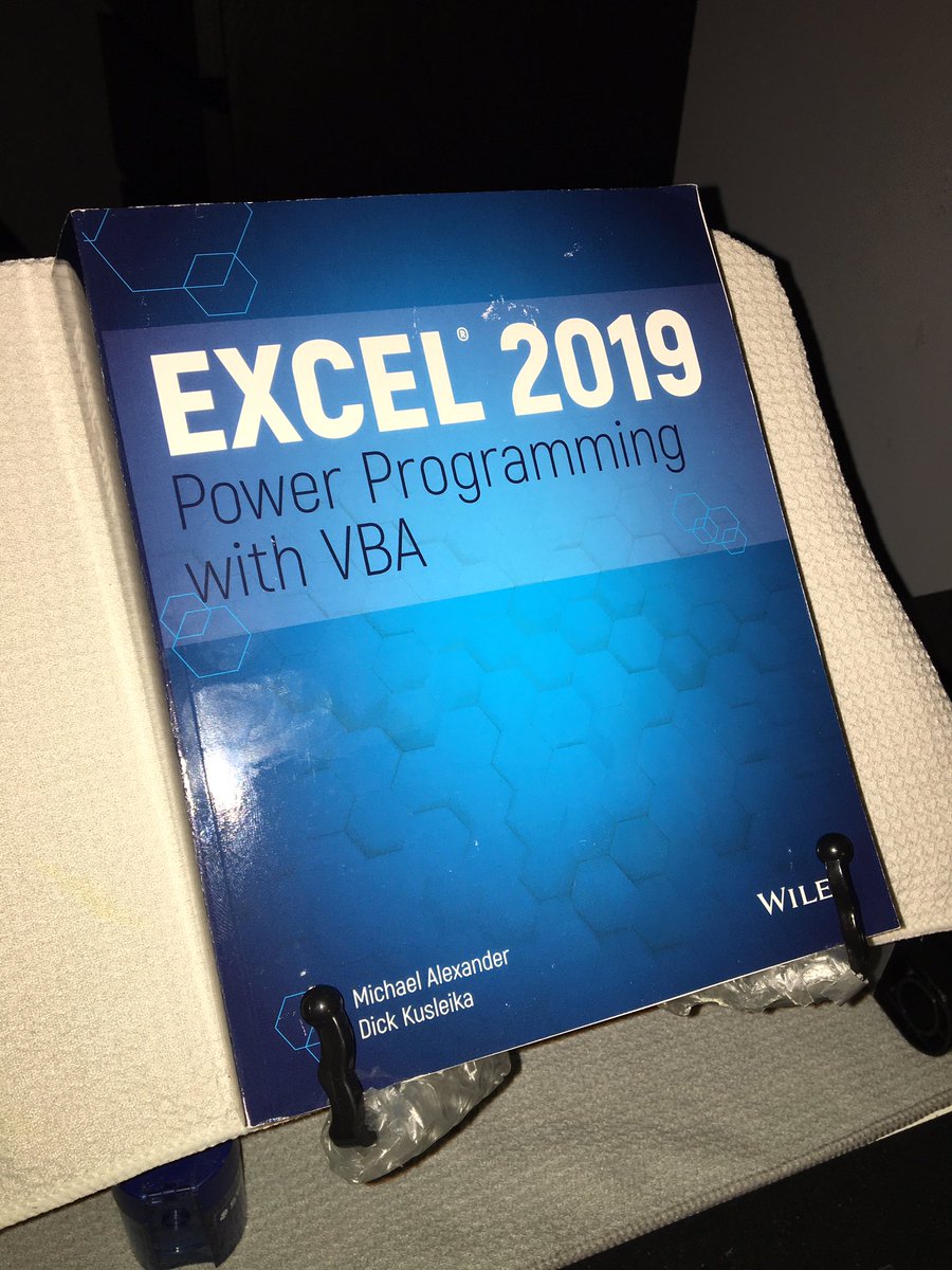 HelloWorldVBA's tweet photo. The best books! 🌷✨
#VBA #ExcelVBA #WordVBA #Excel #Word #PowerQuery https://t.co/ubCKCp1QSf