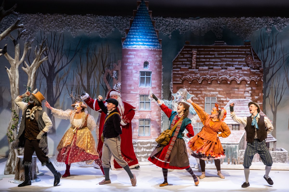 'A brilliant and beautiful winter’s tale.' - Edspire
'A wonderful festive treat!' - Kidz Cool it

Book now for our festive theatrical production, 'Picture Perfect Christmas'. Expect songs, dance, and an appearance from Father Christmas!

Find out more: bit.ly/3hngbJe