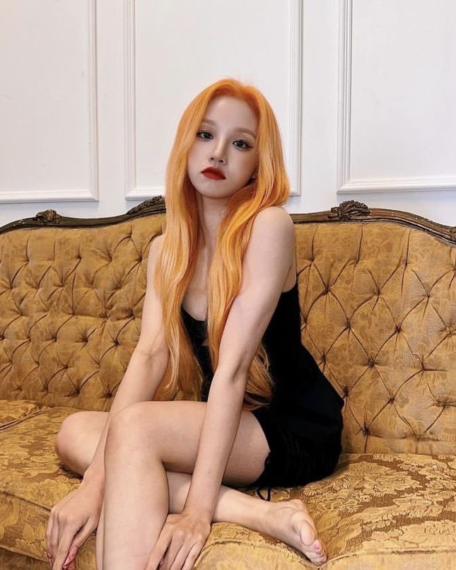 she’s gorgeous 

#YUQI #우기