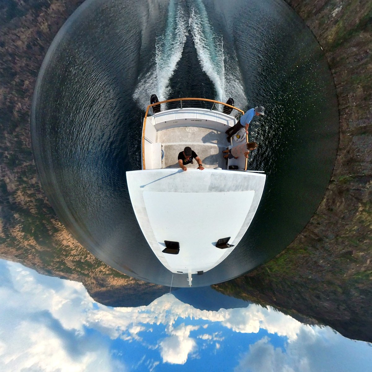 SouthernMinnGuy's tweet photo. Lake Chelan (Chelan County, Wash., USA; traditional territory of the Chelan, Yakama, Okanagan, Colville, Cayuse, Umatilla and Walla Walla nations) ~ Original 360° pics @ https://t.co/d1z7oqbQbi 
#tinyplanet #VisitWA #ExploreWA #TruetoNature #mountains #lake #ferry https://t.co/Yu0MEgcC8J