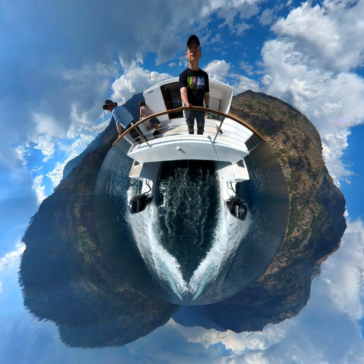 SouthernMinnGuy's tweet photo. Lake Chelan (Chelan County, Wash., USA; traditional territory of the Chelan, Yakama, Okanagan, Colville, Cayuse, Umatilla and Walla Walla nations) ~ Original 360° pics @ https://t.co/d1z7oqbQbi 
#tinyplanet #VisitWA #ExploreWA #TruetoNature #mountains #lake #ferry https://t.co/Yu0MEgcC8J