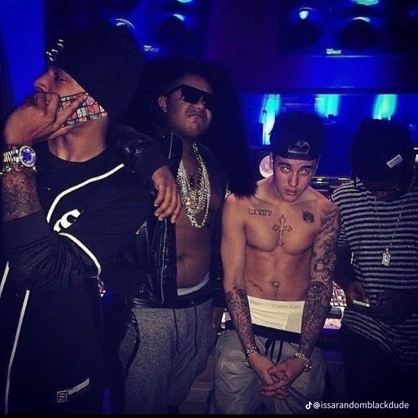 jahren gng 🎄🤶 on Twitter "I miss lightskin Justin bieber, this is peak cultural appropriation"