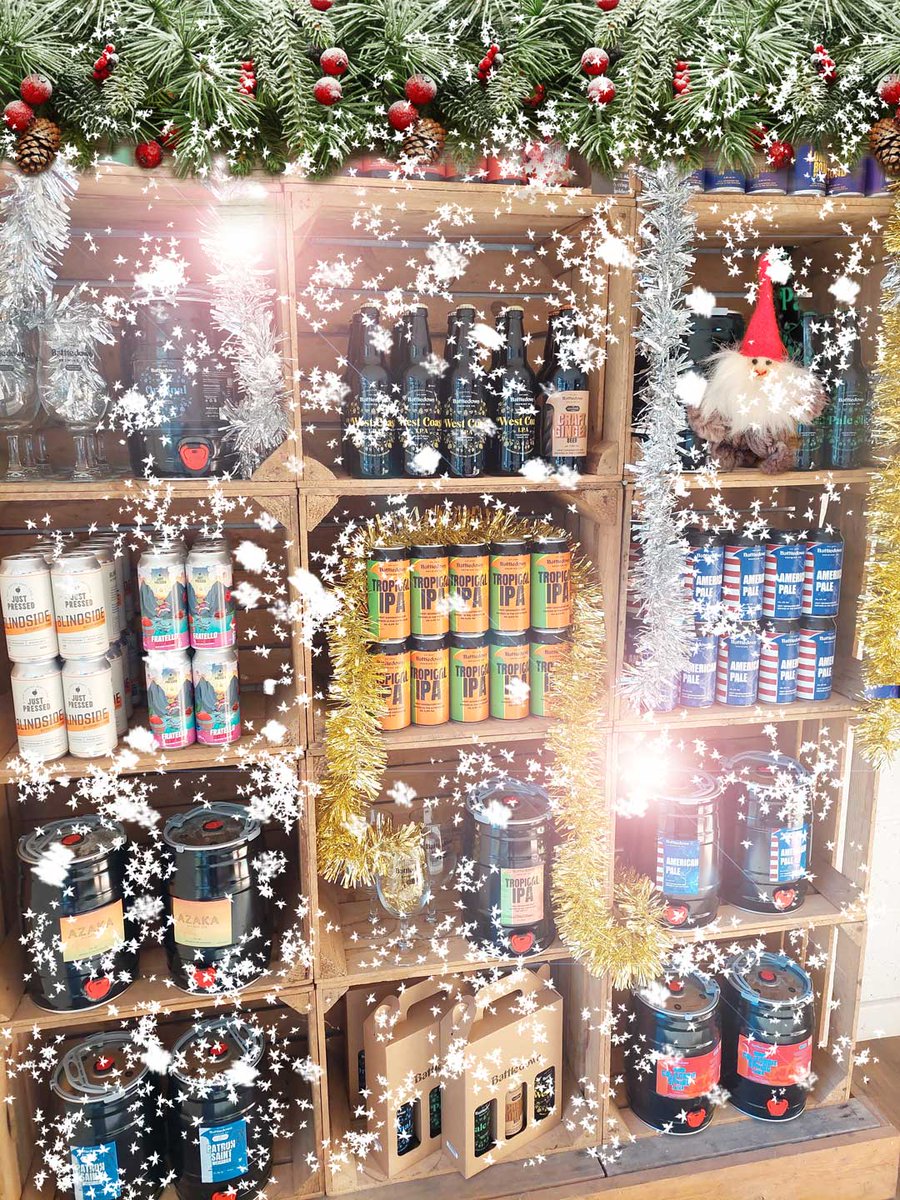 battledownbrewingco
Is this Chrismassy enough for you?? Remember that our Brewery shop is open Monday to Fridays, 9:00-5:30 and 12:00-5:00 on Saturdays so yes, open till 5:00 TODAY!