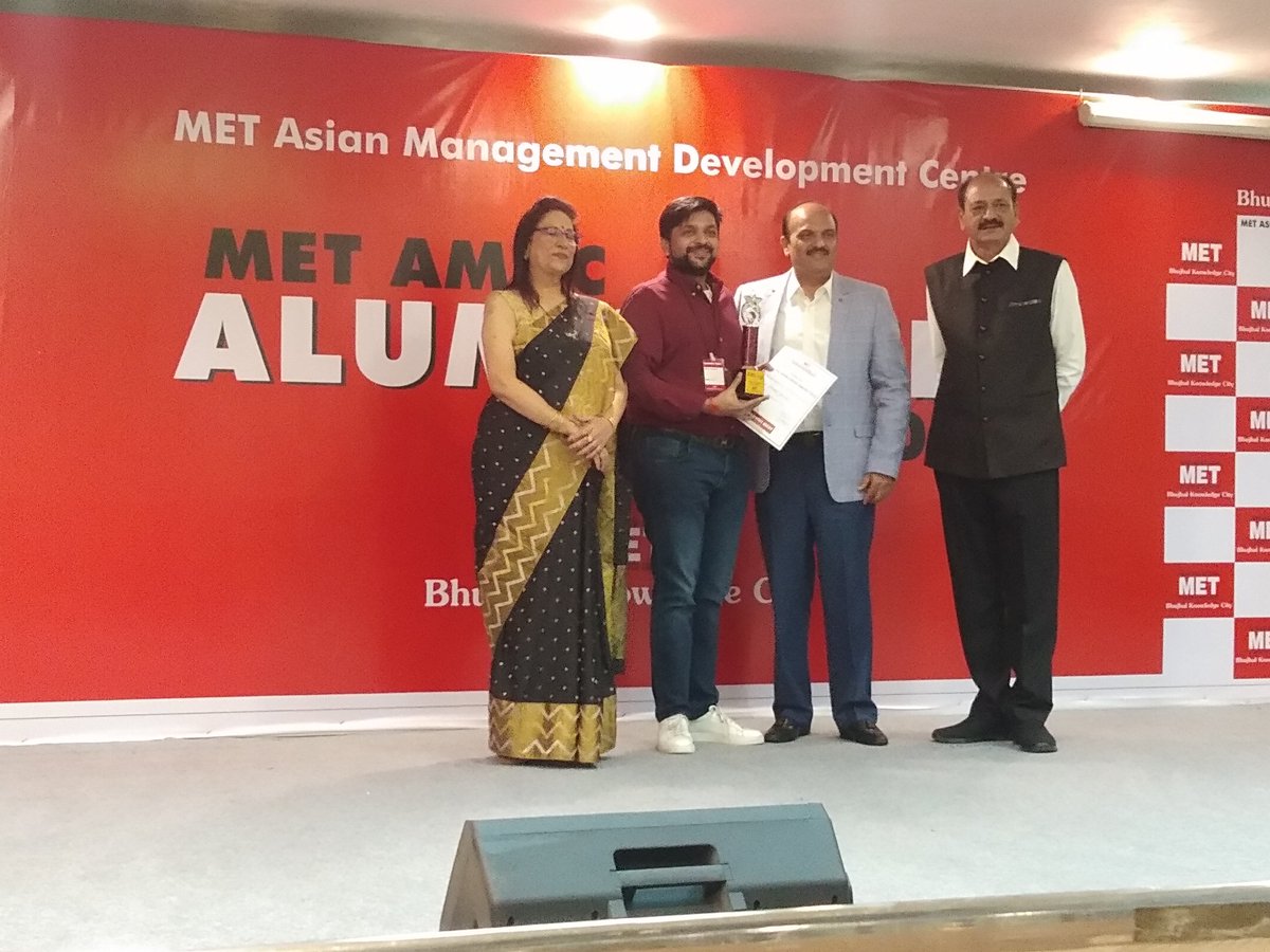 share_books's tweet image. MET reunion ..
@zubinzack @gandhi_shrenik @punitojha @pr_ashish @METedu