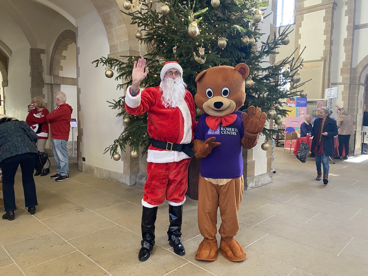 deanportsmouth's tweet photo. A pleasure to meet the ⁦@ECRobertsCentre⁩ bear as the ⁦@PortsmouthCath⁩ Christmas Fair began - and yes, that is a slightly fattened up version of me! https://t.co/5eitA2daGn