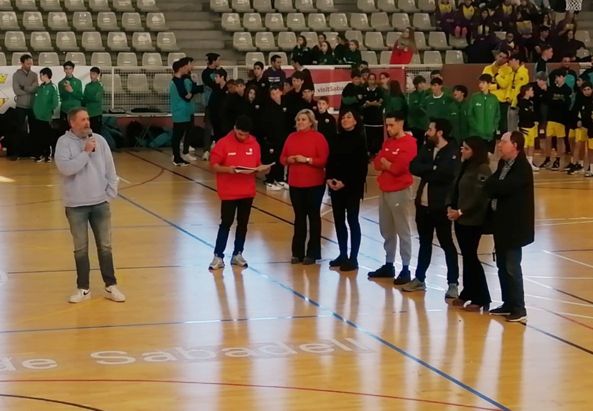 Enhorabona a la secció de <a href="/BasquetPia/">Bàsquet Pia Sabadell</a> d'<a href="/epiasabadell/">Escola Pia Sabadell</a> per haver organitzat el torneig @topbasquet, fomentant els valors a l'esport. #esport #voluntariat #moltesgràcies