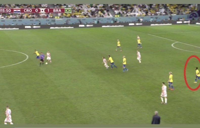 nonoinvestidor's tweet photo. ALGUÉM PODE ME DIZER O QUE O VOLANTE ESTAVA FAZENDO NAQUELA MALDITA POSIÇÃO, FALTANDO 4 MINUTOS PRA ACABAR O JOGO?????????????? https://t.co/1Z3hkT4opu