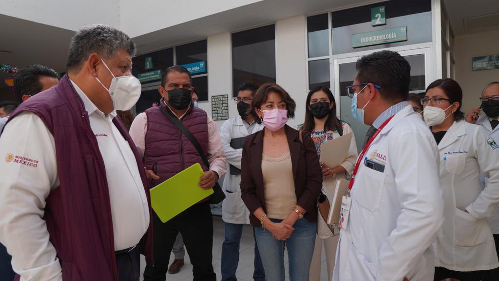 CentralQNoticia's tweet photo. Inicia Gobierno del Estado diagnóstico de la #RedHospitalaria en #Oaxaca, a fin de corregir el rezago en el sector #Salud @SSO_GobOax https://t.co/zoVJlBaW73