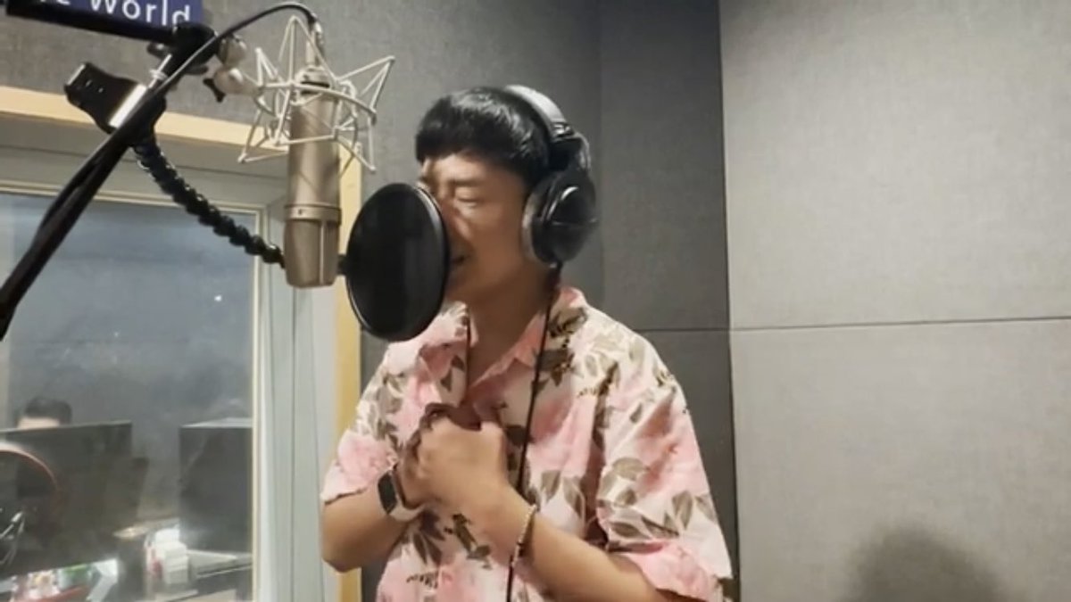 255vee's tweet photo. อยากฟังเต็มๆแล้วว ฮือออ ส���งร้องเพราะมาก ความหมายเพลงก็ดีมากเลยย 🥰

#LikeforeverSingto
#ไม่ดีก็ดีเพราะมีเธอ
#SingtoPrachaya https://t.co/CYEOBevwkw