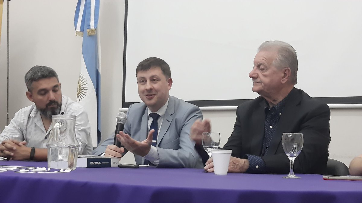 GuardianPeron's tweet photo. #IsabelPeron se presentó el Libro " Por siempre de Peron",#Tucumán, @diegomazzieri su autor,el @AntonioMarocco histórico referente Peronista,el apoyo de @JulioPiumato de siempre, #GuardianesDePeron
@altier_diego @FCocheroldan @Facuhumaran @Victori54956517
#Argentina #Tucuman https://t.co/L73VFQMVRU