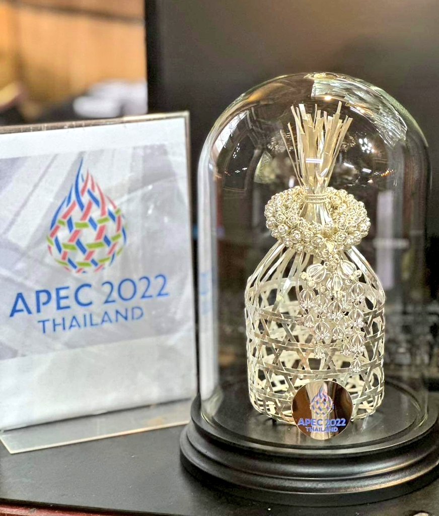 nivimutti's tweet image. ดูใกล้ๆ สวยสมค่า ภูมิใจความเป็นไทย
#APEC2022THAILAND